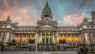 Suspenden 80 artículos de la reforma laboral en Argentina