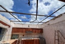 Fuertes vientos huracanados desprenden techos y causan estragos en Brisas del Morichal