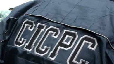Capturan a diseñador gráfico por falsificación de documentos legales y universitarios