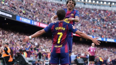 El Barça golea al Espanyol y acaricia el título de la Liga Española