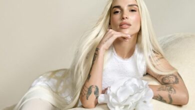 Elena Rose visita colegio en el que estudió en Caracas