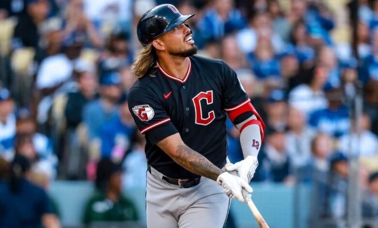 Gabriel Arias conecta su primer jonrón de la temporada