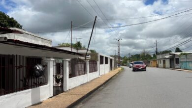 Vecinos de varios sectores de La Cruz compran agua todos los días por avería de la bomba