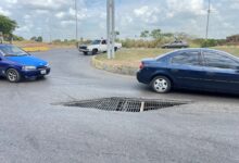 Piden reparar una alcantarilla peligrosa ubicada al frente del Ambulatorio José María Vargas