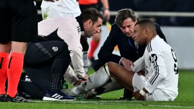 Mbappé sufre una lesión muscular y es duda para El Clásico