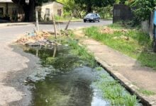 Denuncia desborde de aguas blancas en San Agustín de La Pica