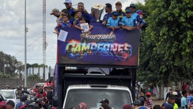 Con mucha alegría el pueblo de Monagas recibió el trofeo del Clásico Mundial de Béisbol