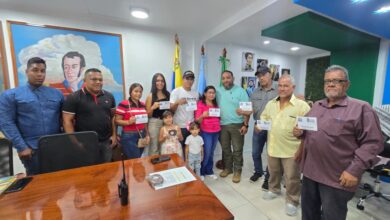 Emprendedores de Caicara reciben créditos para potenciar el cacao y la repostería local
