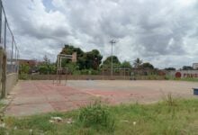 Habitantes del sector 12 de Octubre piden culminación de la cancha comunitaria