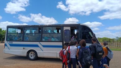 Más de 700 estudiantes de Aguasay estrenan rutas de transporte escolar seguro