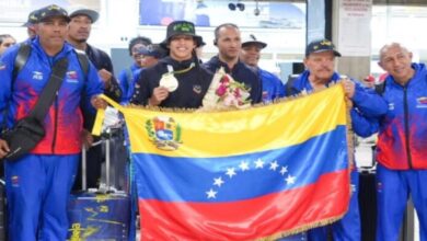 Ministerio del Deporte rinde homenaje a Omailyn Alcalá tras su triunfo mundial