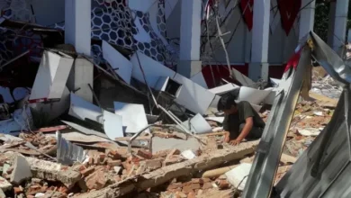 Terremoto de 7,4 en Indonesia deja un muerto y alerta de tsunami