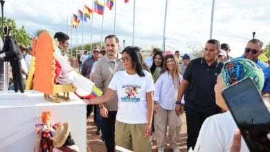 Presidenta (E): No vine a buscar votos, busco la unión y la paz de Venezuela