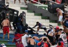 Disturbios en el superclásico dejan 63 detenidos y 56 heridos en Paraguay