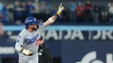 Miguel Rojas alcanza sus 1,000 hits de por vida en las Mayores