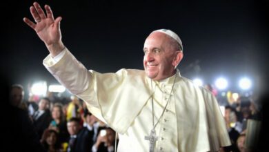 A un año de su partida: Miles de fieles rinden tributo al Papa Francisco