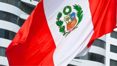 Perú: Renuncian canciller y ministro de Defensa por polémica compra de aviones de combate