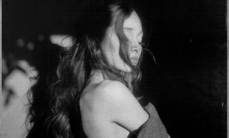 Ariana Grande confirma su octavo álbum 'Petal' para el 31 de julio