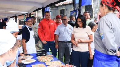 Comuneros inauguran obras en Cotiza junto a presidenta (E) Delcy Rodríguez