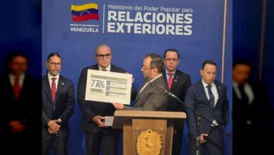 Yván Gil califica de grave la falta de información tras derrame petrolero de Trinidad y Tobago