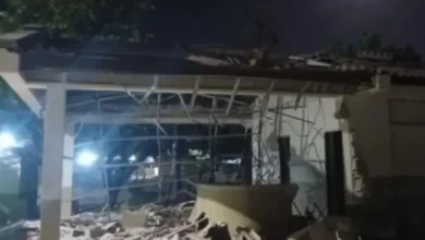 Atentado con explosivos del ELN contra batallón militar en Riohacha deja 12 soldados heridos