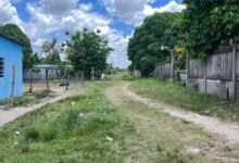 Habitantes de San Agustín I exigen plan de asfaltado tras 15 años de abandono vial
