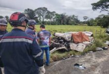 Cinco muertos tras choque entre camión y vehículo particular en Barinas