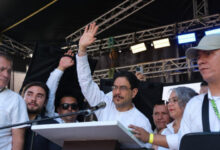 Iván Cepeda consolida su liderazgo en la intención de voto a una semana de las presidenciales