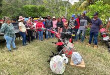 Dotan con maquinaria agrícola a comunas de Guanaguana para potenciar la producción