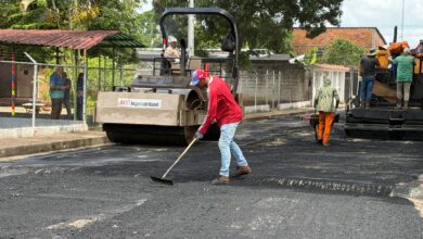 Continúa despliegue del plan de asfaltado en Las Cocuizas