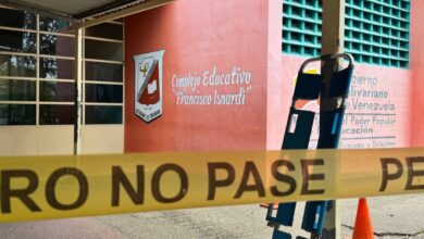 Bomberos de Maturín retiran químicos peligrosos del Liceo Francisco Isnardi