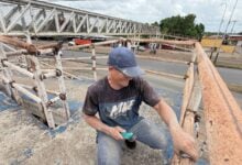Avanza recuperación de la pasarela en la Av. Cruz Peraza
