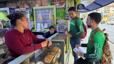 Comerciantes reciben orientación del Iamam sobre manejo de desechos