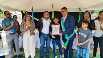 Rinden homenaje a personajes emblemáticos de Viento Fresco en su 91° aniversario