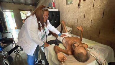 Inicia proceso de recuperación de Víctor Araguayan un abuelo del sector la Orquídea 
