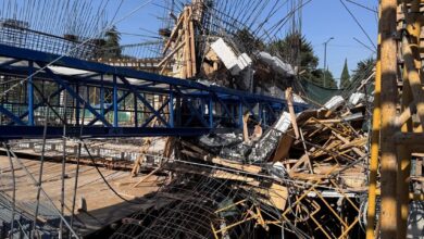 Cuatro heridos tras la caída de una grúa de construcción en México
