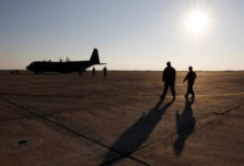 Jefe del Comando Sur de EE. UU. se reúne con mandos militares en la Base de Guantánamo