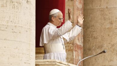 León XIV cumple un año de pontificado: Continuidad, tradición y choque con la Casa Blanca