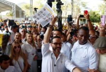 Abelardo de la Espriella vota en Barranquilla y proyecta su paso a la segunda vuelta