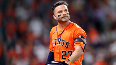 Altuve supera a Omar Vizquel en bases totales y escala en la historia venezolana