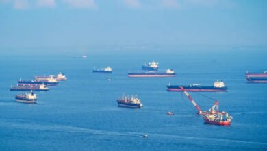 EE. UU. bloquea 73 buques petroleros en Irán tras nuevos ataques en Ormuz