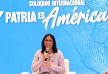 Delcy Rodríguez encabeza clausura del Coloquio "Patria es América" en el Teatro Teresa Carreño