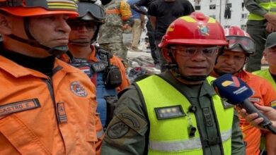 FANB y equipos de rescate detectan señales de vida entre escombros de edificio colapsado en Tanaguarena