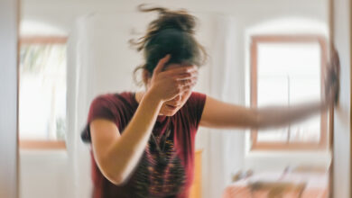 Migraña envejece el cerebro 4,24 años y aumenta riesgo de demencia, revela estudio