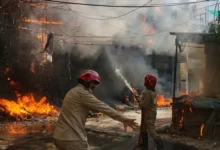Incendio en un hotel de Nueva Delhi dejó al menos 21 muertos