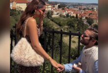 Andrea Rubio se compromete en Praga con el deportista Juan Pablo Palacios