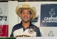 Campeón nacional de coleo Gonzalo Escobar sufre grave accidente en plena competencia