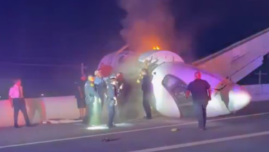 Texas: Jet privado se estrella en una autopista y deja un fallecido y cinco heridos