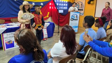La ETI Maturín celebró la Feria del Libro “Simón Bolívar: de hijo a Padre de la Patria”