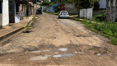 Colinas del Paramaconi en el olvido: Vecinos exigen plan de asfaltado